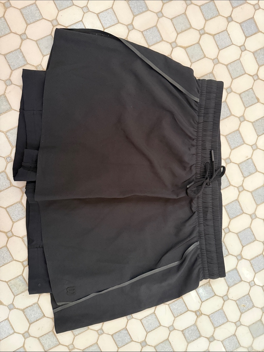 Wilson tennis skirt ultra skirt size large NWT black